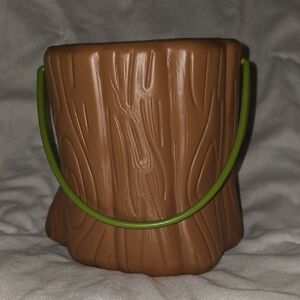 Brown Tree Stump Popcorn Bucket with Green Handle